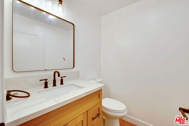 926 N Spaulding Avenue 10, West Hollywood, CA 90046