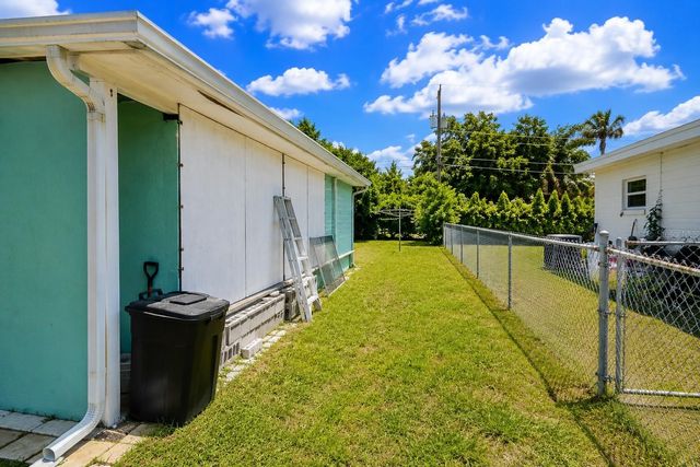 4200 FAIRFORD DRIVE, New Port Richey, FL 34652
