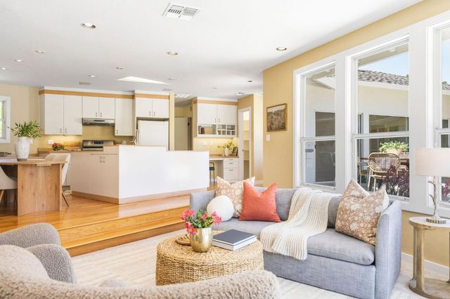 3831 San Ysidro Way, Sacramento, CA 95864
