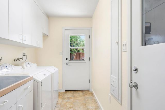 3831 San Ysidro Way, Sacramento, CA 95864