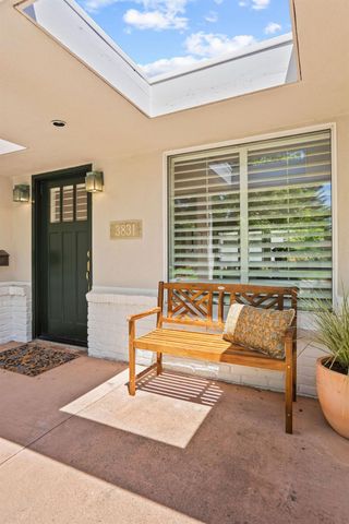 3831 San Ysidro Way, Sacramento, CA 95864