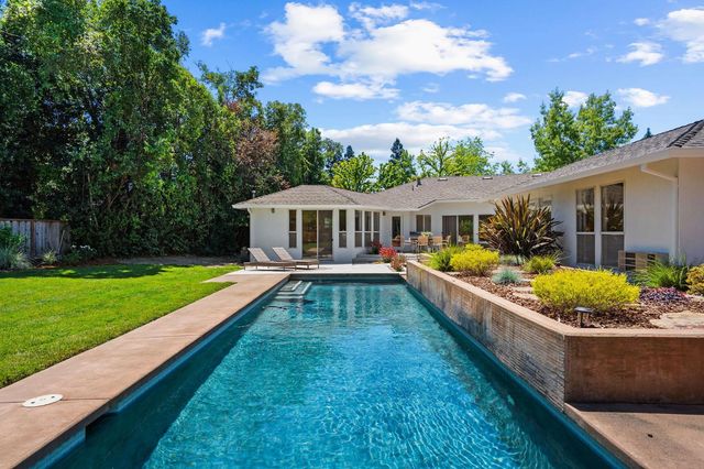 3831 San Ysidro Way, Sacramento, CA 95864