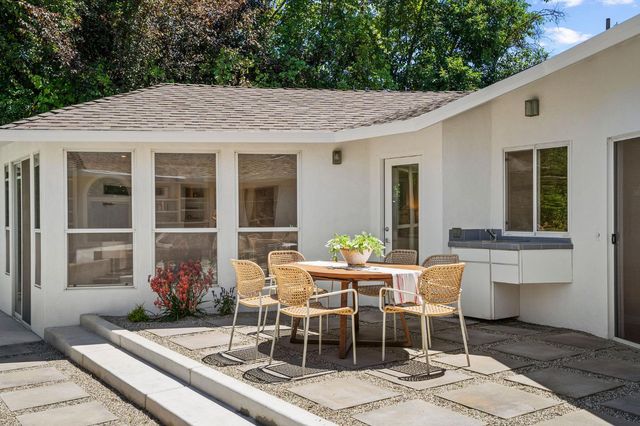 3831 San Ysidro Way, Sacramento, CA 95864