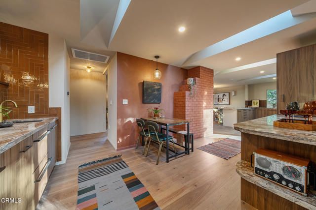 526 N Michillinda Avenue, Sierra Madre, CA 91024