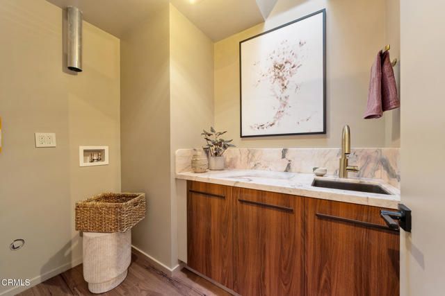 526 N Michillinda Avenue, Sierra Madre, CA 91024