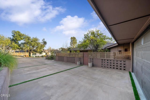 526 N Michillinda Avenue, Sierra Madre, CA 91024