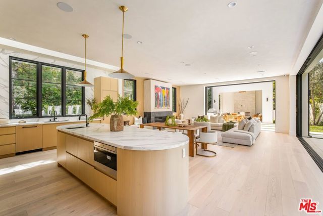 1749 Mandeville Lane, Los Angeles, CA 90049