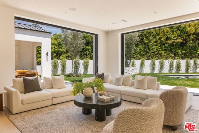 1749 Mandeville Lane, Los Angeles, CA 90049