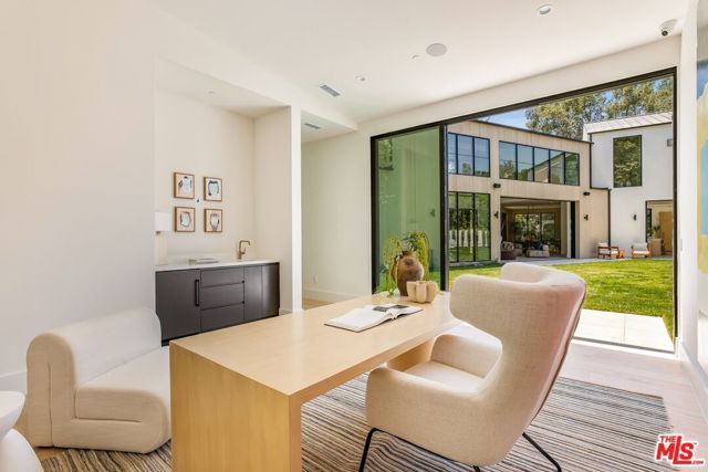 1749 Mandeville Lane, Los Angeles, CA 90049