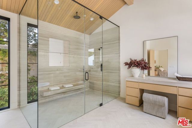 1749 Mandeville Lane, Los Angeles, CA 90049