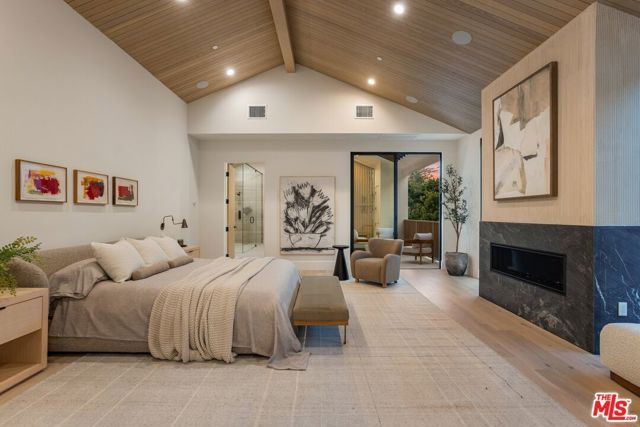 1749 Mandeville Lane, Los Angeles, CA 90049