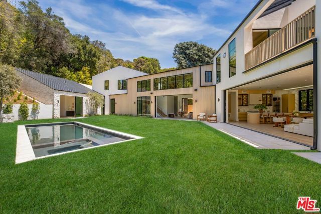 1749 Mandeville Lane, Los Angeles, CA 90049