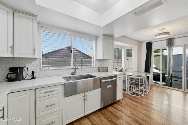 18616 N 5TH Avenue, Phoenix, AZ 85027
