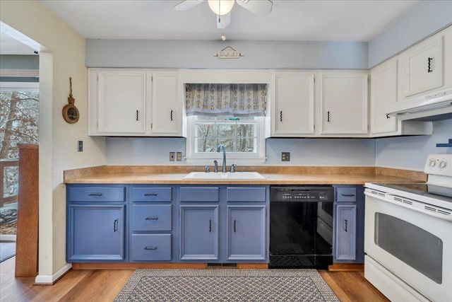 508 Hemlock Shores DR, Goodview, VA 24095