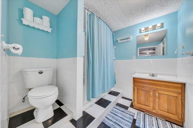 508 Hemlock Shores DR, Goodview, VA 24095