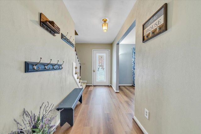 508 Hemlock Shores DR, Goodview, VA 24095