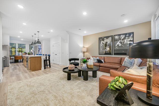207 Harmony Aly, Nashville, TN 37207