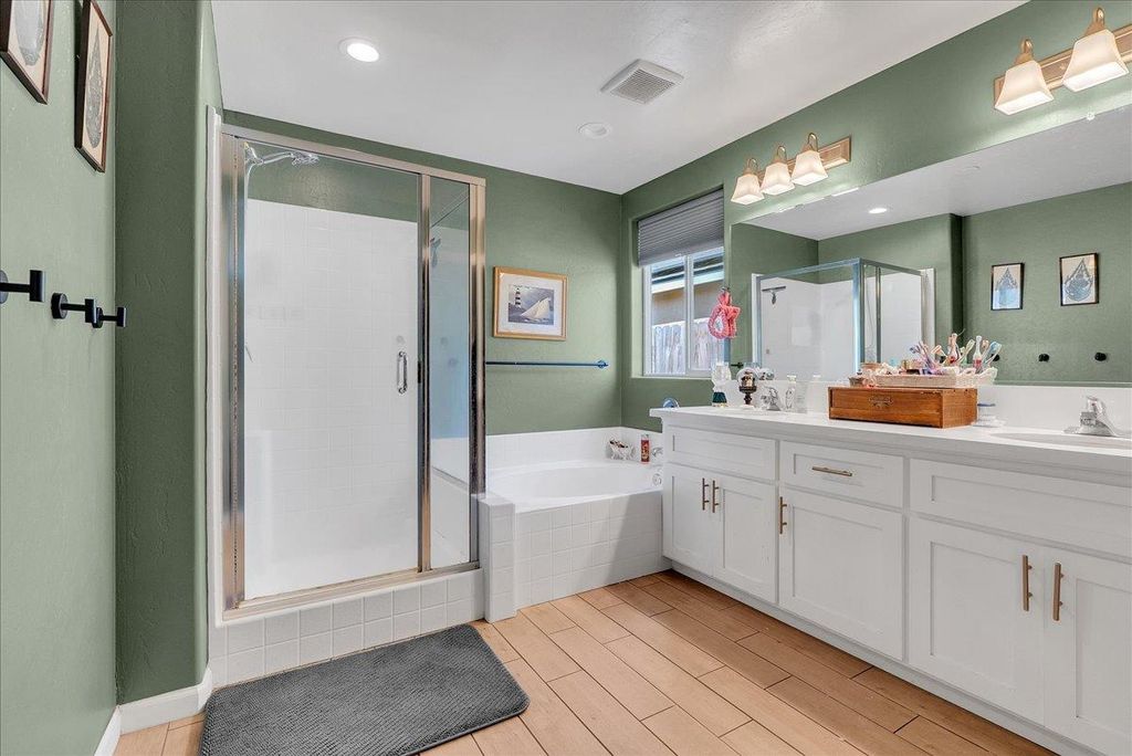 Image 39 of property listing at 2439 Madeline Drive, Hanford, CA 93230