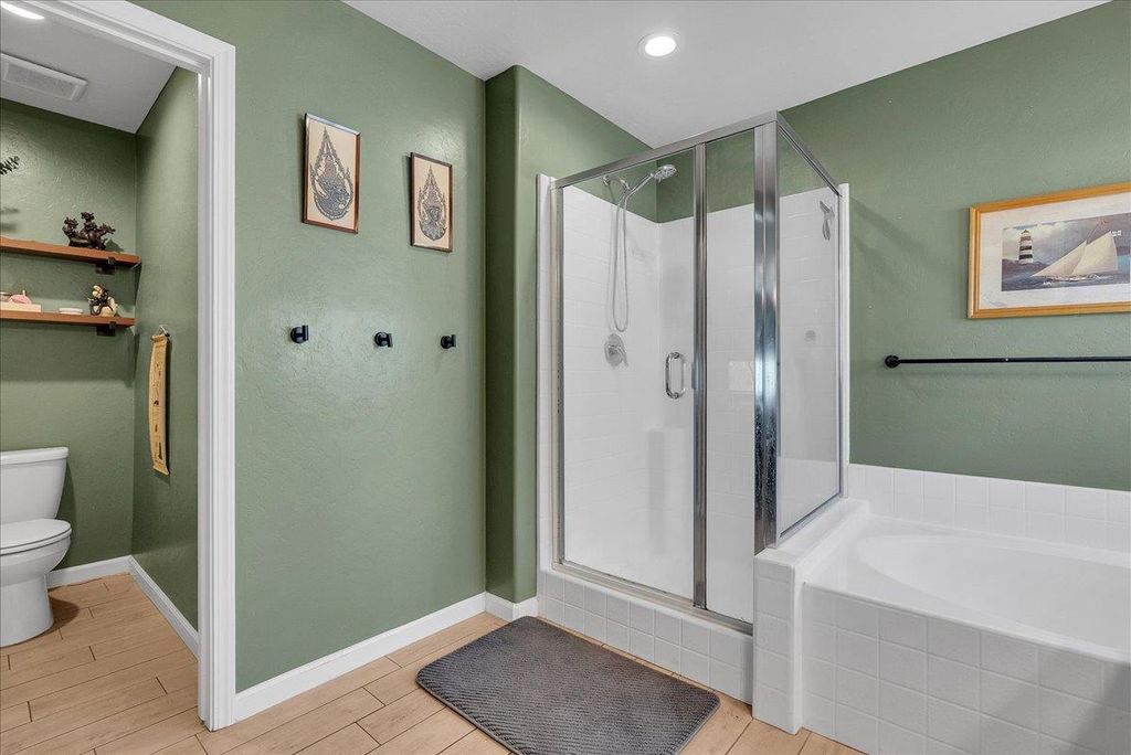 Image 40 of property listing at 2439 Madeline Drive, Hanford, CA 93230