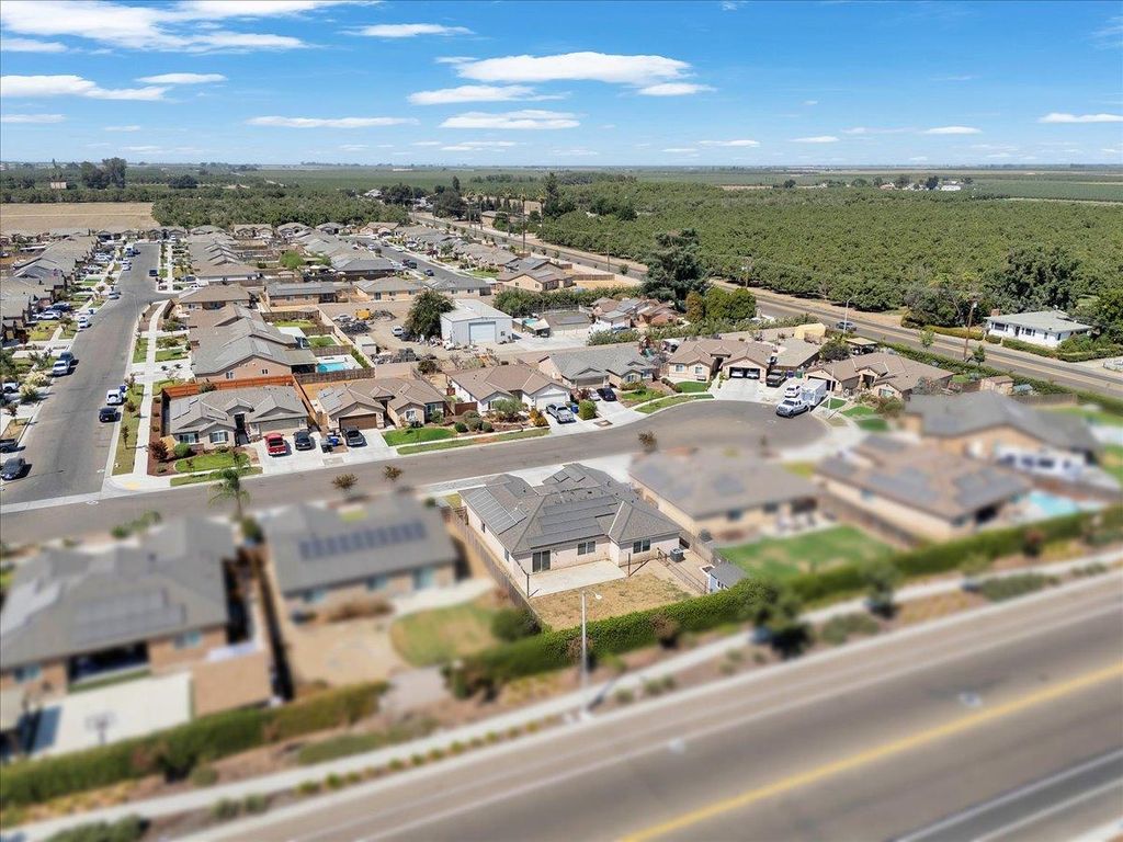 Image 50 of property listing at 2439 Madeline Drive, Hanford, CA 93230