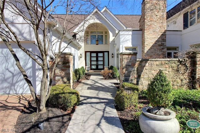 19486 Frazier Drive, Rocky River, OH 44116