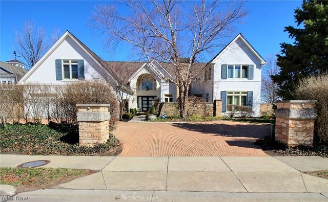 19486 Frazier Drive, Rocky River, OH 44116