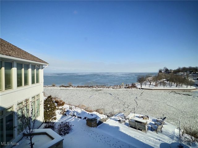 19486 Frazier Drive, Rocky River, OH 44116