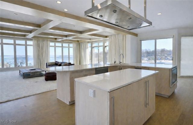 19486 Frazier Drive, Rocky River, OH 44116