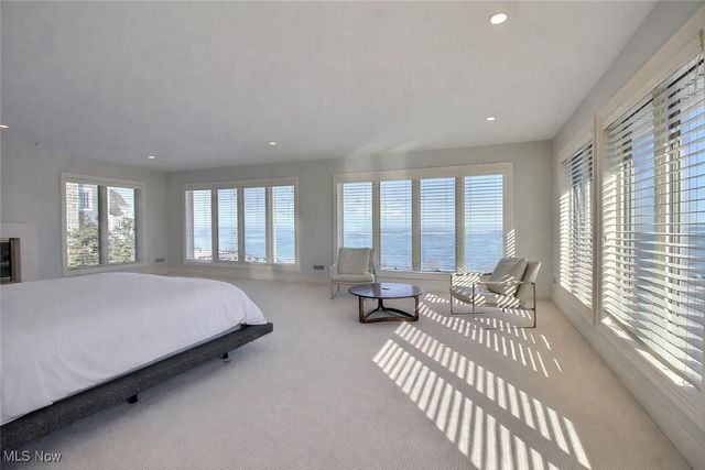 19486 Frazier Drive, Rocky River, OH 44116