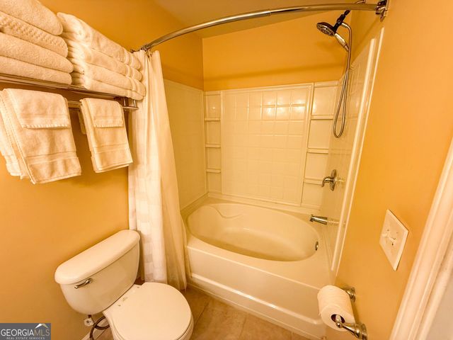 1649 Liberty Parkway NW, Atlanta, GA 30318