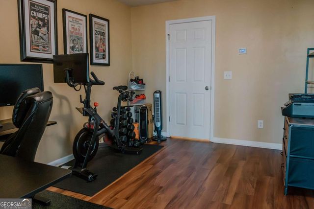 1649 Liberty Parkway NW, Atlanta, GA 30318