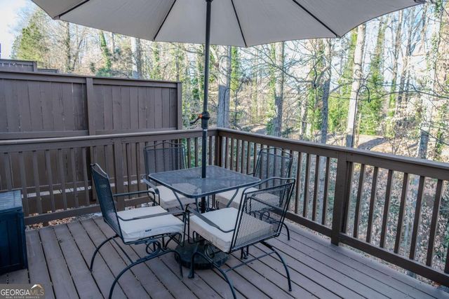 1649 Liberty Parkway NW, Atlanta, GA 30318