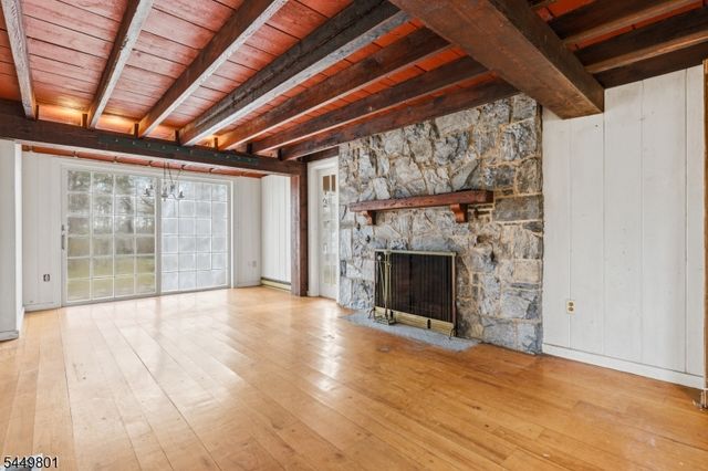 74 Kingwood Stockton Rd, Delaware Twp., NJ 08559