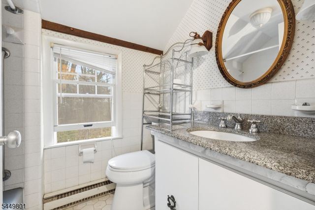 74 Kingwood Stockton Rd, Delaware Twp., NJ 08559
