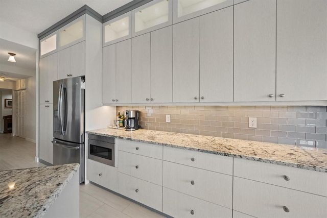 10256 Andover Coach Circle G2, Lake Worth, FL 33449