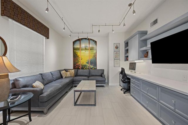 10256 Andover Coach Circle G2, Lake Worth, FL 33449