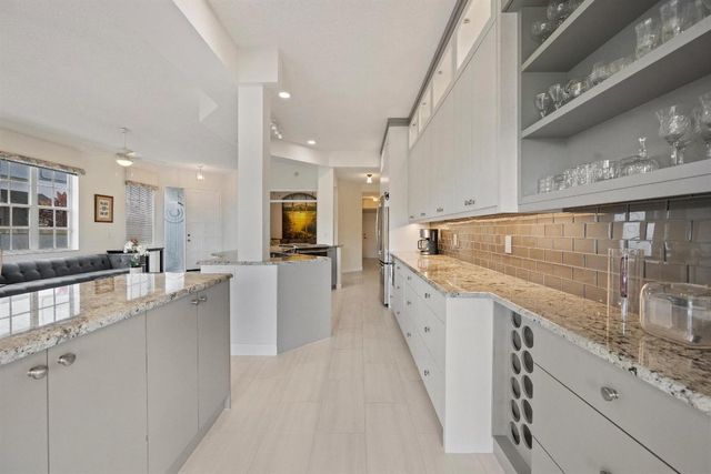 10256 Andover Coach Circle G2, Lake Worth, FL 33449