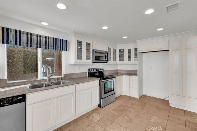 12 Calandria, Irvine, CA 92620