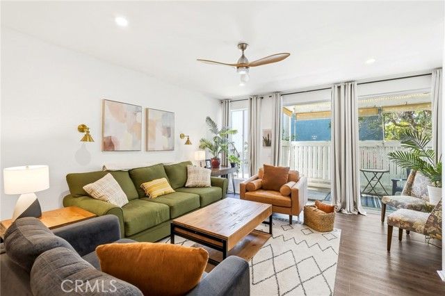 17711 Margate Street 103, Encino (los Angeles), CA 91316