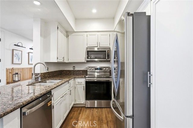 17711 Margate Street 103, Encino (los Angeles), CA 91316