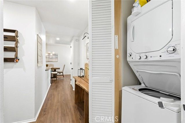 17711 Margate Street 103, Encino (los Angeles), CA 91316