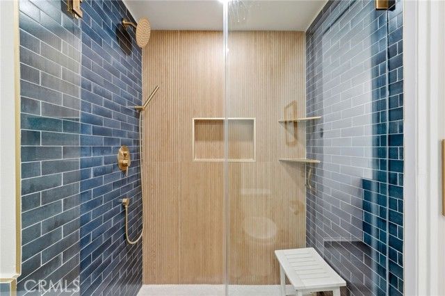 17711 Margate Street 103, Encino (los Angeles), CA 91316