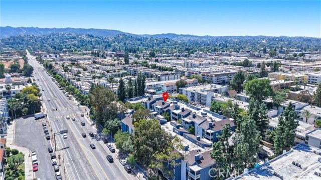 17711 Margate Street 103, Encino (los Angeles), CA 91316