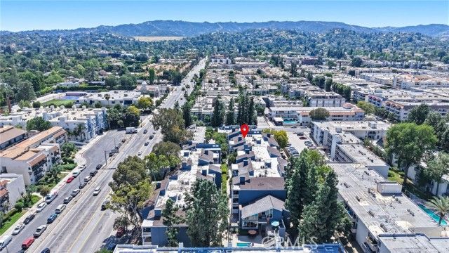 17711 Margate Street 103, Encino (los Angeles), CA 91316
