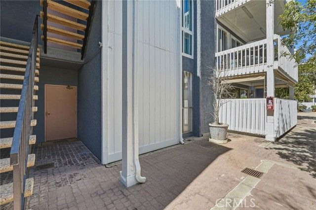 17711 Margate Street 103, Encino (los Angeles), CA 91316