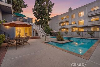 17711 Margate Street 103, Encino (los Angeles), CA 91316