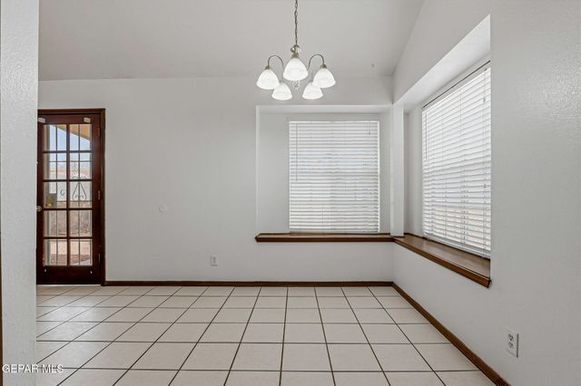 11441 Lake Geneva Drive, El Paso, TX 79936