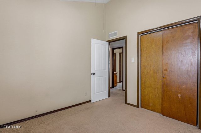 11441 Lake Geneva Drive, El Paso, TX 79936