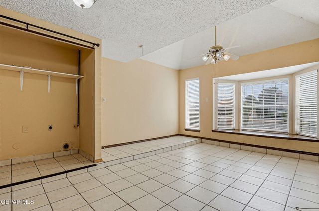 11441 Lake Geneva Drive, El Paso, TX 79936