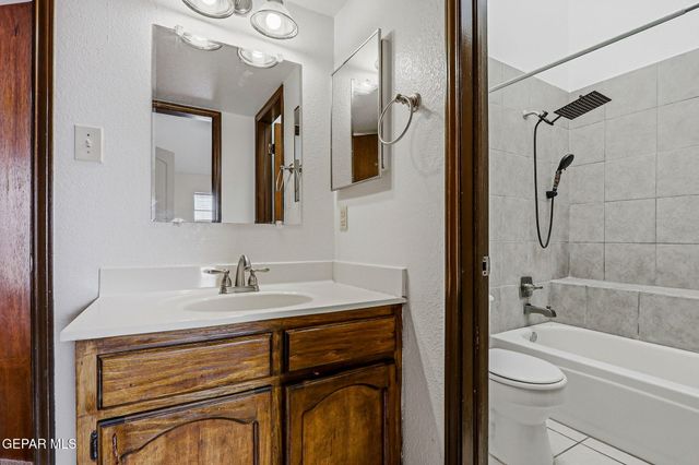 11441 Lake Geneva Drive, El Paso, TX 79936